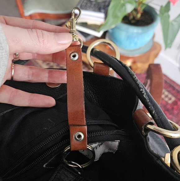 Vintage Black Leather Tote Bag by Pattie Jarrell - Picture 4 of 7